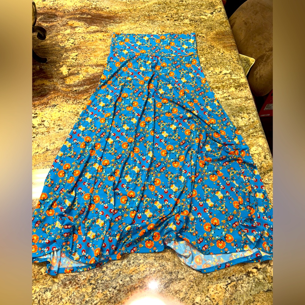 LuLaRoe Size Medium Blue Cornflower Slinky Maxi Skirt with Floral Design